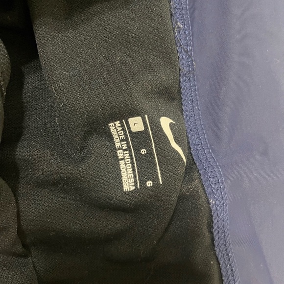 NIKE running shorts size large - Picture 2 of 2